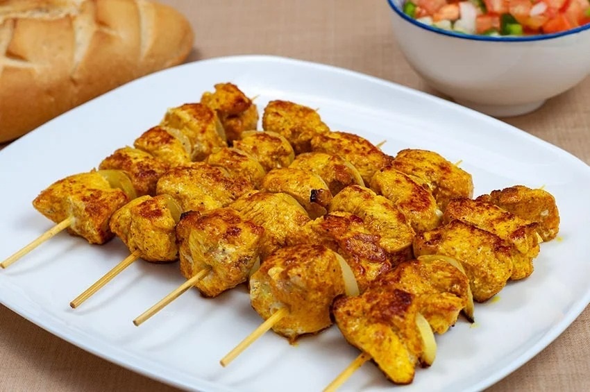 PINCHO POLLO MORUNO 50GRSX90UND